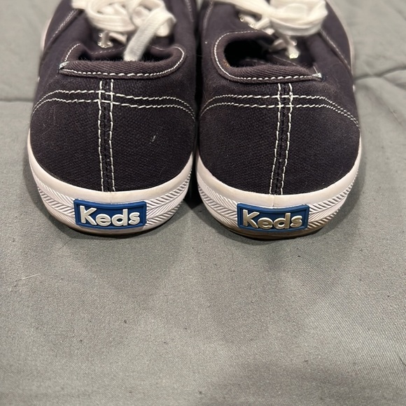 New navy blue Keds size 7 - Picture 3 of 4